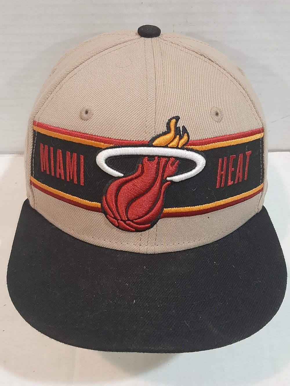 Miami Heat New Era 2024 9FIFTY Youth Size Black And Tan Draft Cap